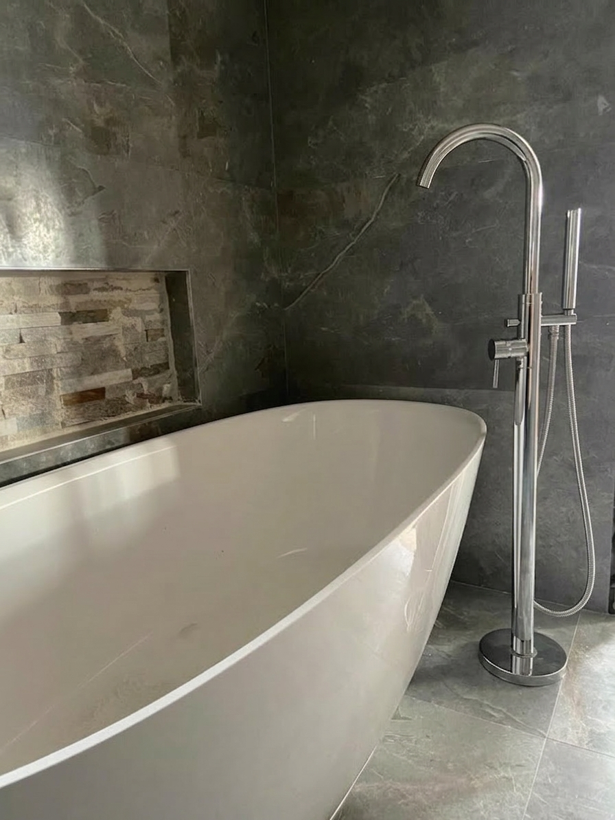 Bañera instalada en reforma de baño completa en Segovia